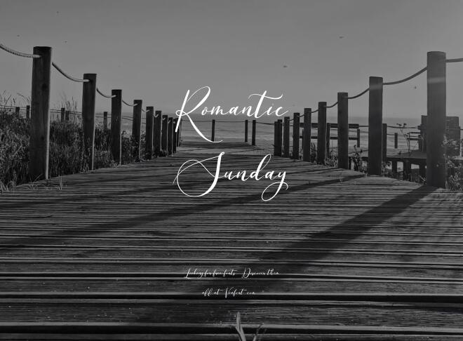 Romantic Sunday Font